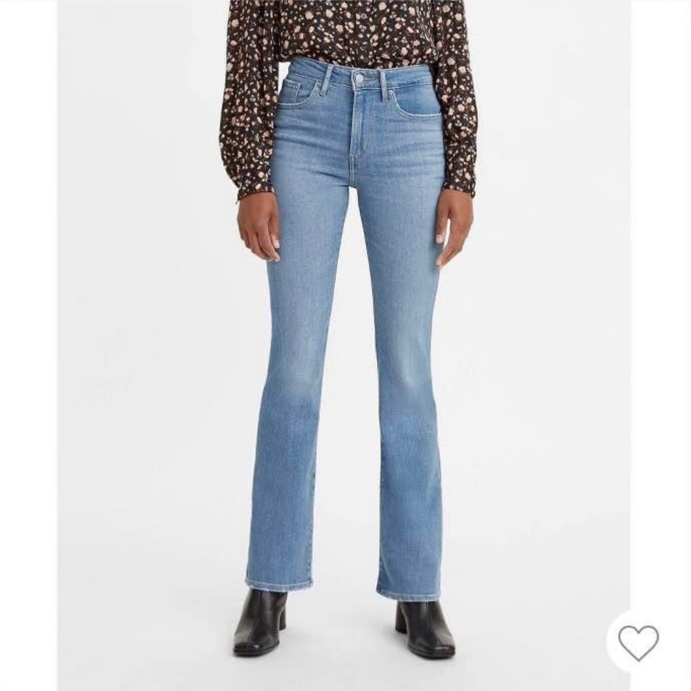 Levi's 725 High Rise Bootcut Jeans 18/34" New